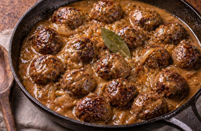 Creamy Meatballs & Gravy