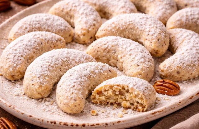 Buttery Pecan Finger Cookies