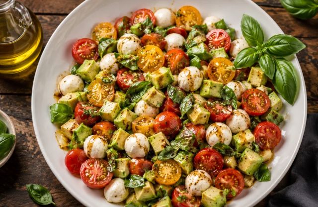 Creamy Caprese Avocado Salad
